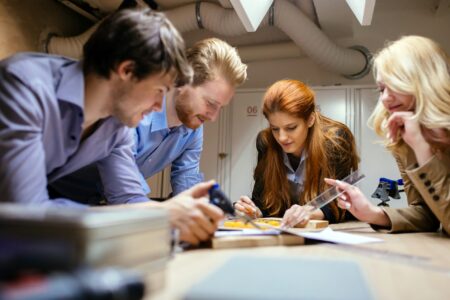 Darwinian Law of Organisational Survival